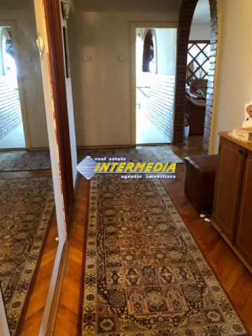 apartament-3-camere-decomandat-finisat-si-mobilat-de-vanzare-ultracentral-in-centru-21